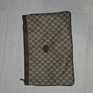 Authntic Gucci Clutch